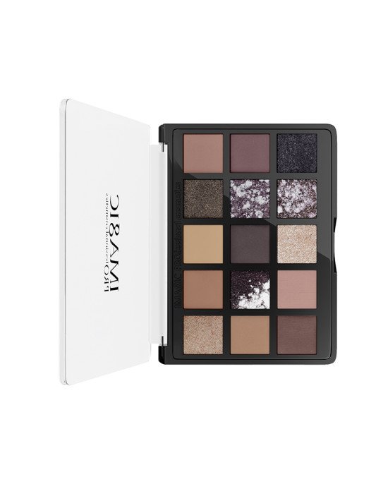 EXTENDED15 Color Eyeshadow Palette